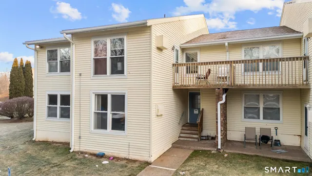 $159,900 | 949 Pleasant Valley Road, Unit 710, South Windsor, CT 06074