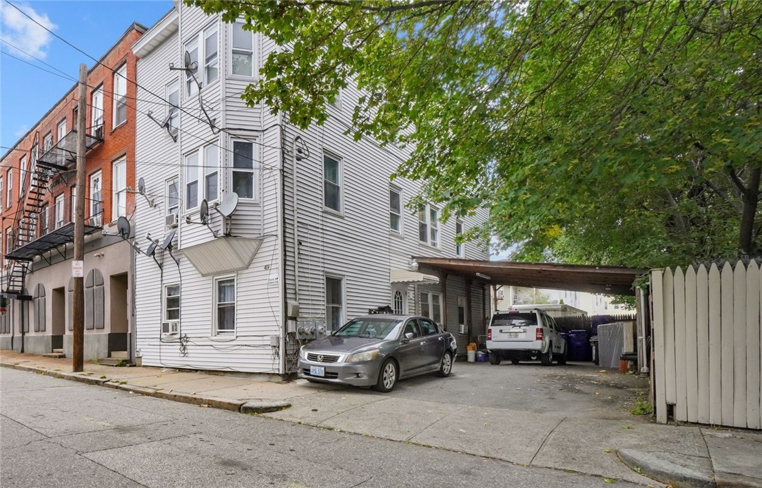 49 Central Street Central Falls, RI 02863 - Photo 4 of 32