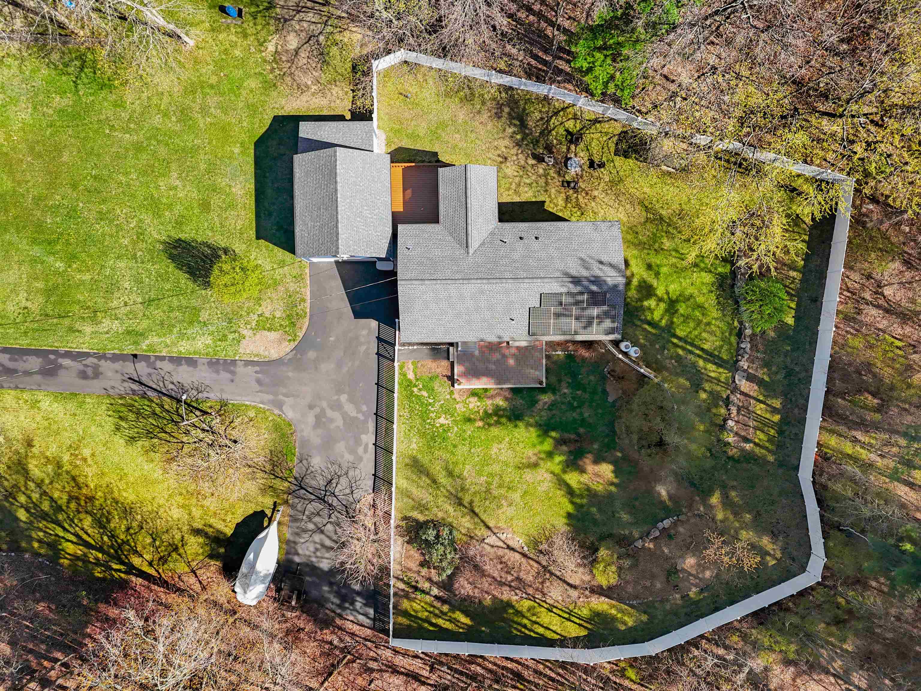 152 Dracut Road Hudson, NH 03051 - Photo 39 of 41 Gallery Image 39
