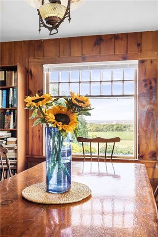 $3,575,000 | 8 Lincoln Avenue, Little Compton, RI 02837