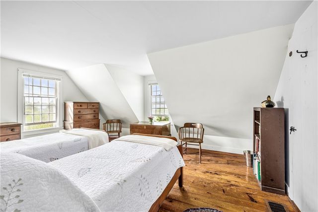 $3,575,000 | 8 Lincoln Avenue, Little Compton, RI 02837