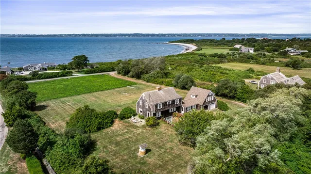 $3,575,000 | 8 Lincoln Avenue, Little Compton, RI 02837