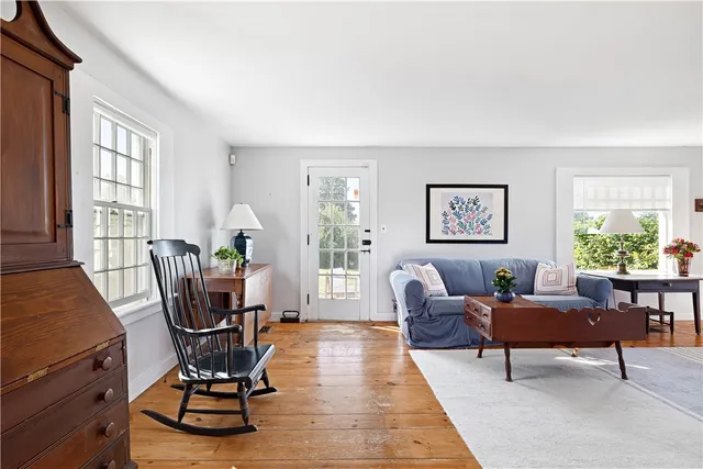 $3,575,000 | 8 Lincoln Avenue, Little Compton, RI 02837