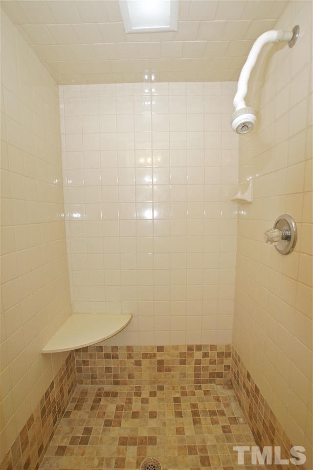 7105 Glendower Road Raleigh, NC 27613 - Photo 14 of 23