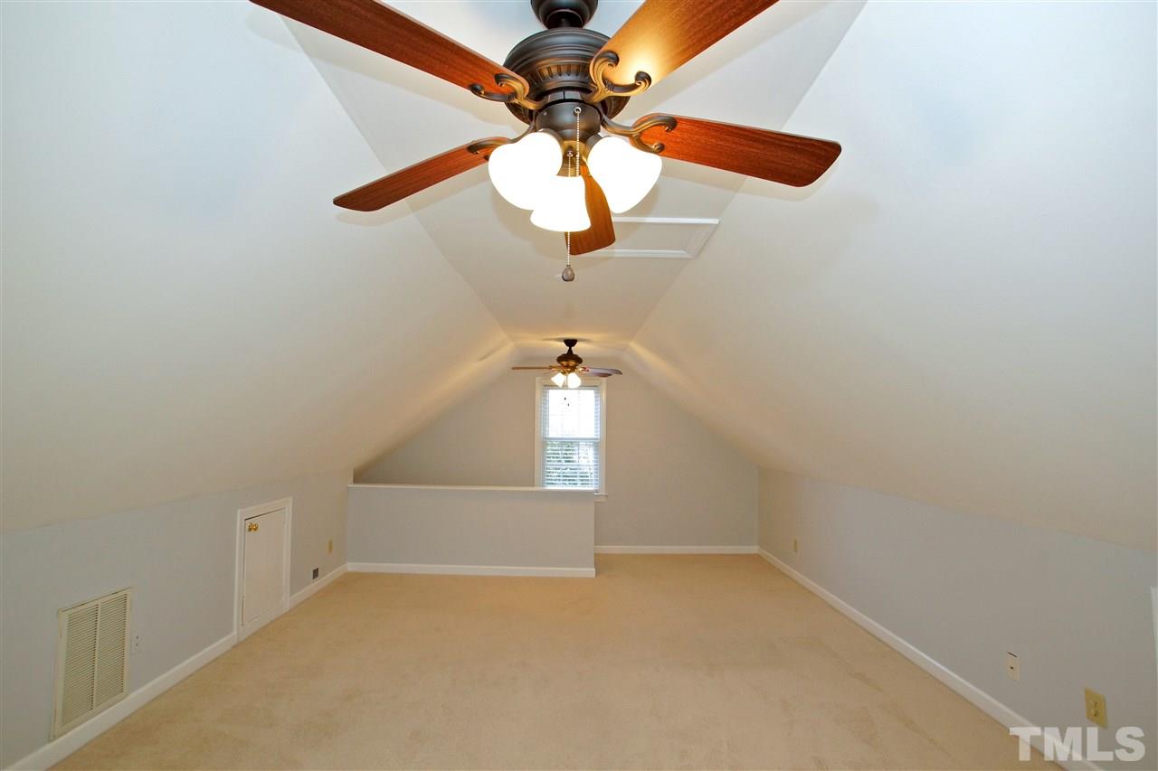 7105 Glendower Road Raleigh, NC 27613 - Photo 18 of 23
