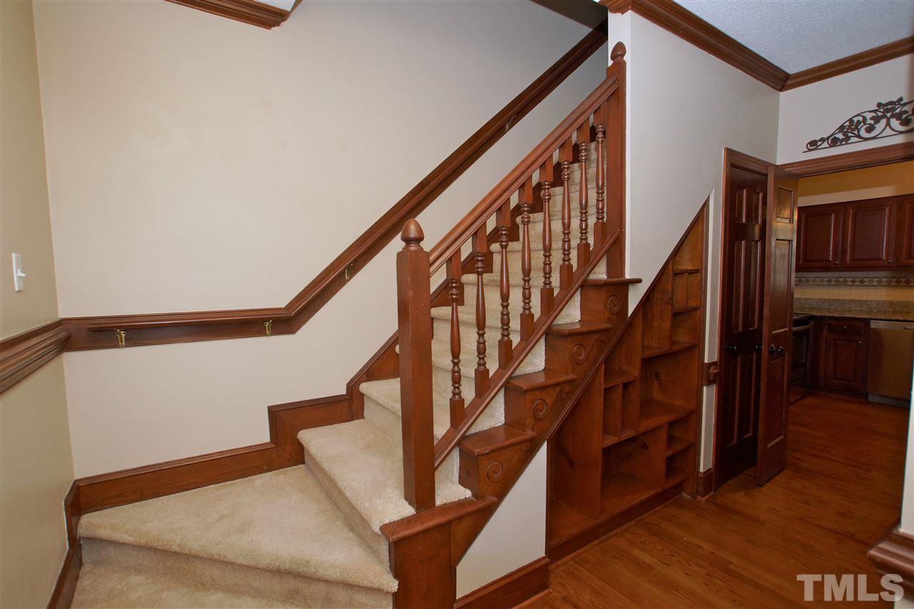7105 Glendower Road Raleigh, NC 27613 - Photo 4 of 23