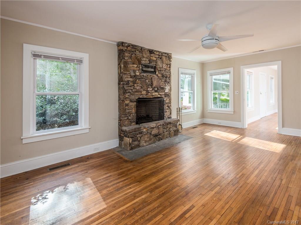 27 Mountain View Road Asheville, NC 28805 - Photo 4 of 24 Gallery Image 4