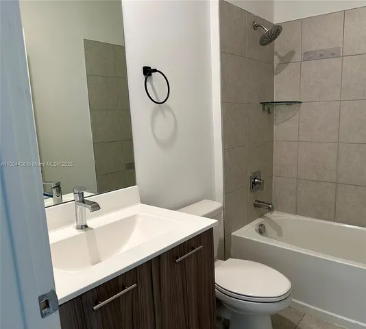 $492,000 | 8265 Northwest 41st Street, Unit 304, Doral, FL 33166