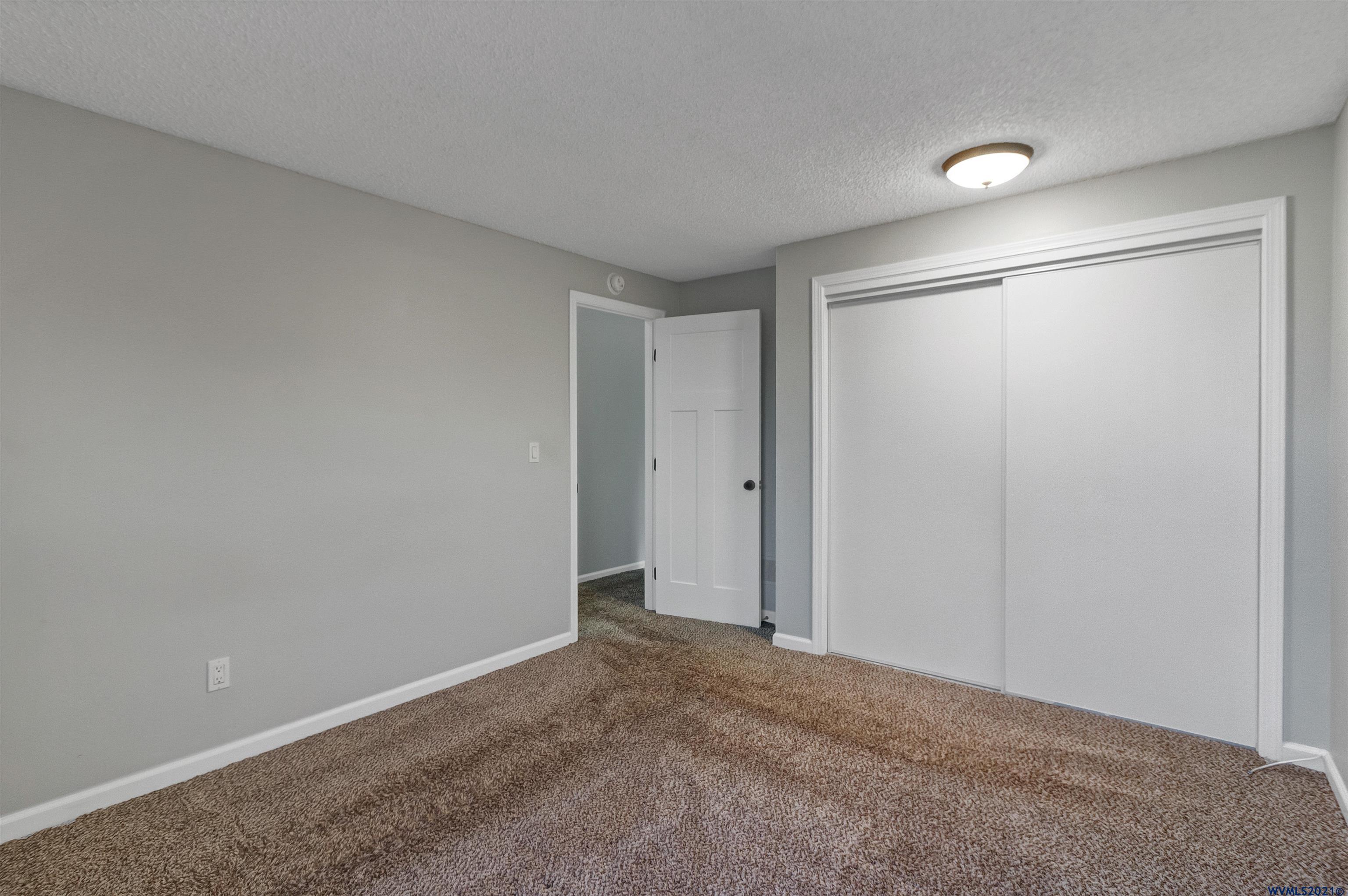 3868 Auburn Road Northeast Salem, OR 97301 - Photo 20 of 34