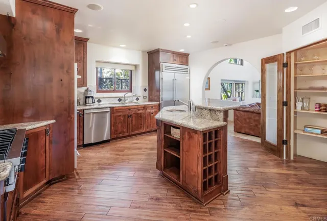$5,400,000 | 112 La Veta Avenue, Encinitas, CA 92024
