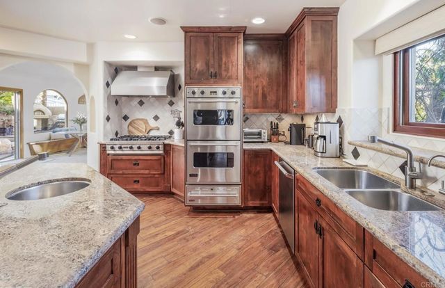 $5,400,000 | 112 La Veta Avenue, Encinitas, CA 92024