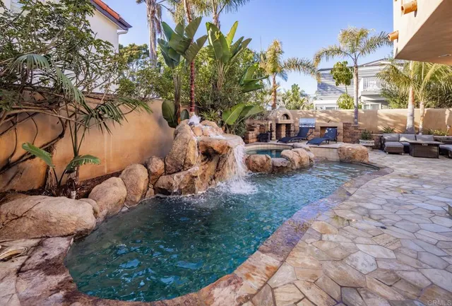 $5,400,000 | 112 La Veta Avenue, Encinitas, CA 92024