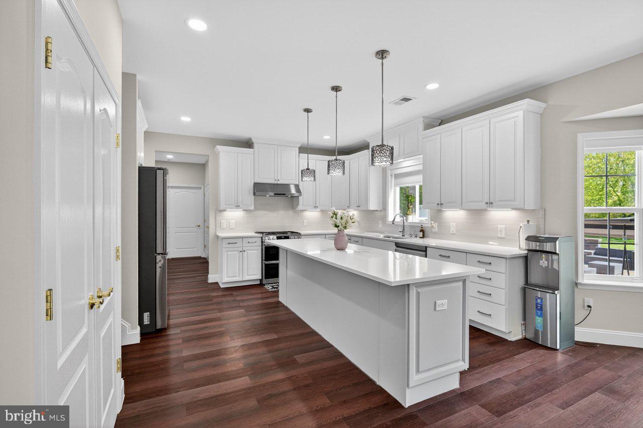 45 Emerald Road Robbinsville, NJ 08691 - Photo 23 of 57 Modern kitchen with elegant finishes.