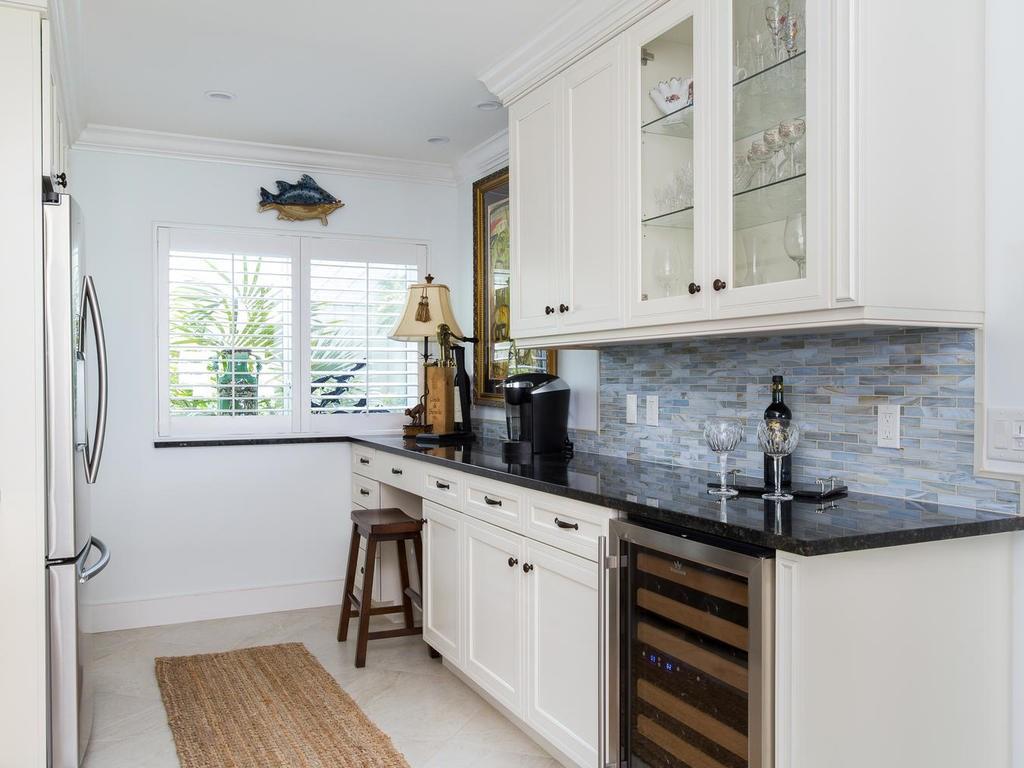 1001 Bay Road, Unit 101 Vero Beach, FL 32963 - Photo 15 of 36 Gallery Image 15