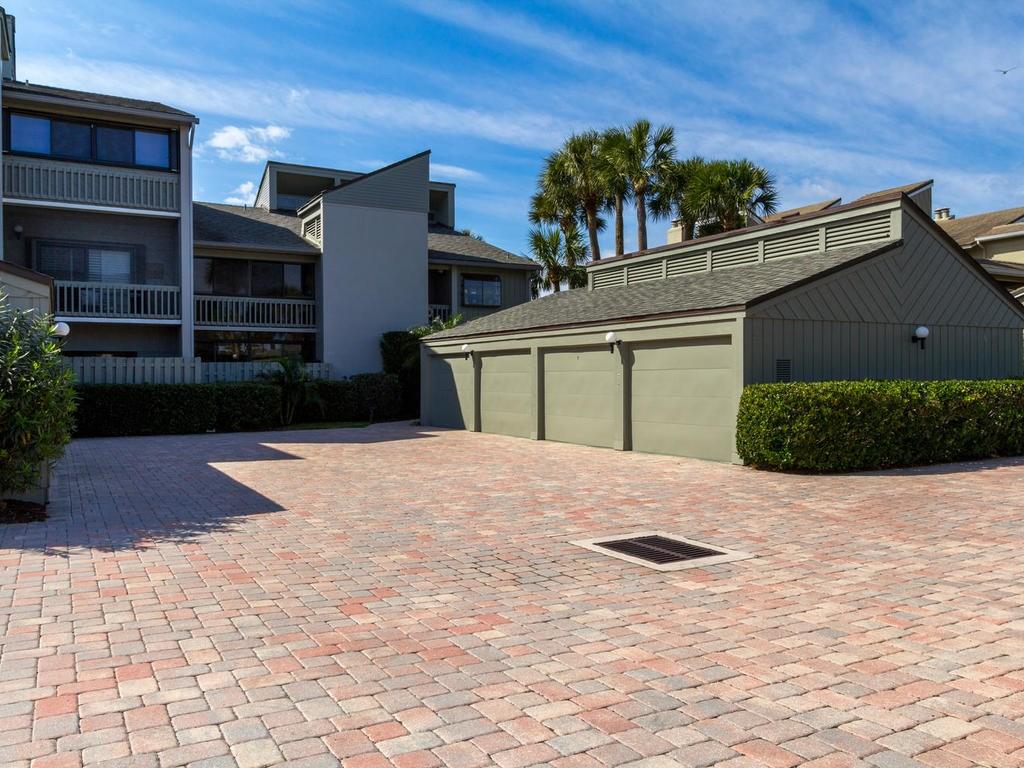 1001 Bay Road, Unit 101 Vero Beach, FL 32963 - Photo 34 of 36 Gallery Image 34