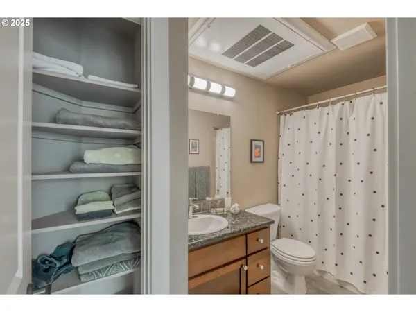 $285,000 | 3135 Summerlinn Drive, West Linn, OR 97068