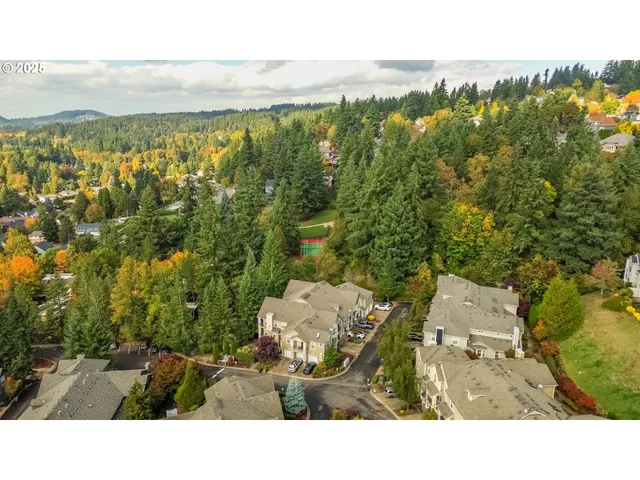 a picture of city view