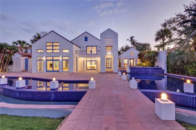 $8,995,000 | 6996 Southeast Harbor Circle, Stuart, FL 34996