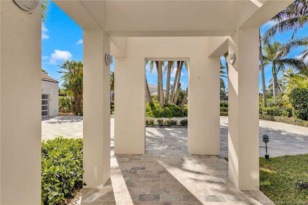 6996 Southeast Harbor Circle Stuart, FL 34996 - Photo 8 of 73 Portico