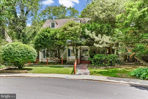 $679,000 | 4 East Lodges Lane, Bala Cynwyd, PA 19004