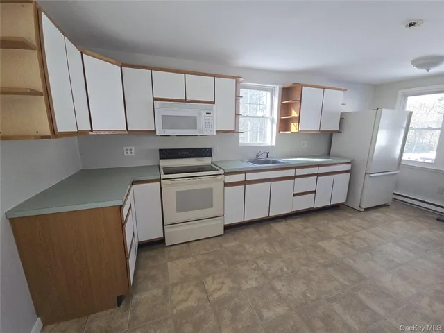 $1,695 | 50 Stein Road, Unit 2, Pine Bush, NY 12566