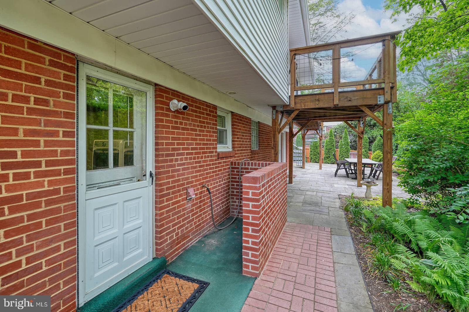 6511 Engel Drive McLean, VA 22101 - Photo 49 of 56 a stairs of the house with a yard