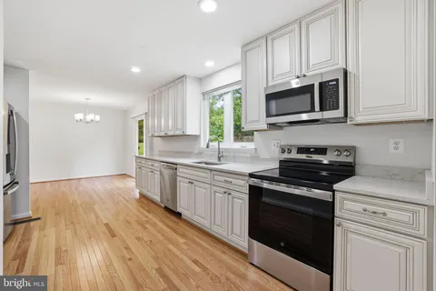 $3,000 | 9113 Bramble Bush Court, Gaithersburg, MD 20879