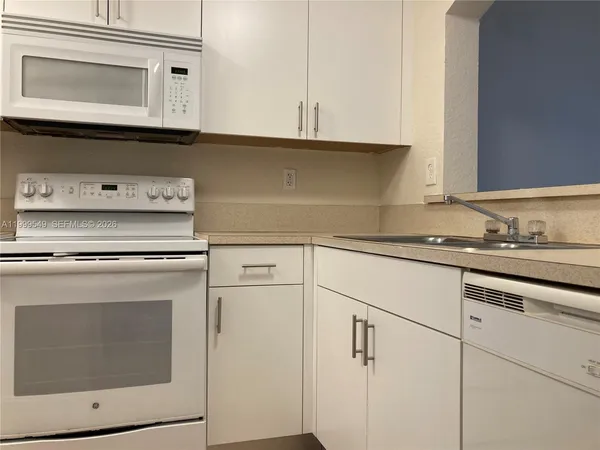 $2,250 | 7985 Northwest 8th Street, Unit 105A, Miami, FL 33126