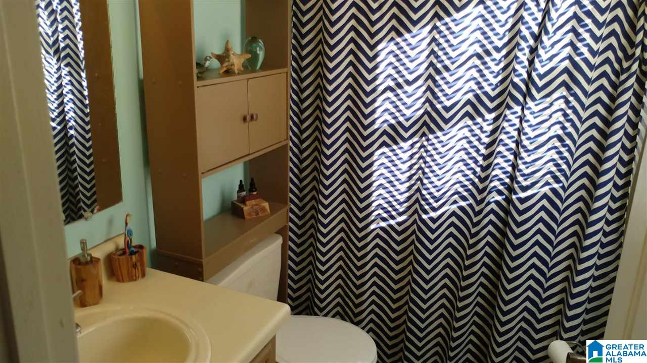 1708 Roundhill Road Weaver, AL 36277 - Photo 17 of 20
