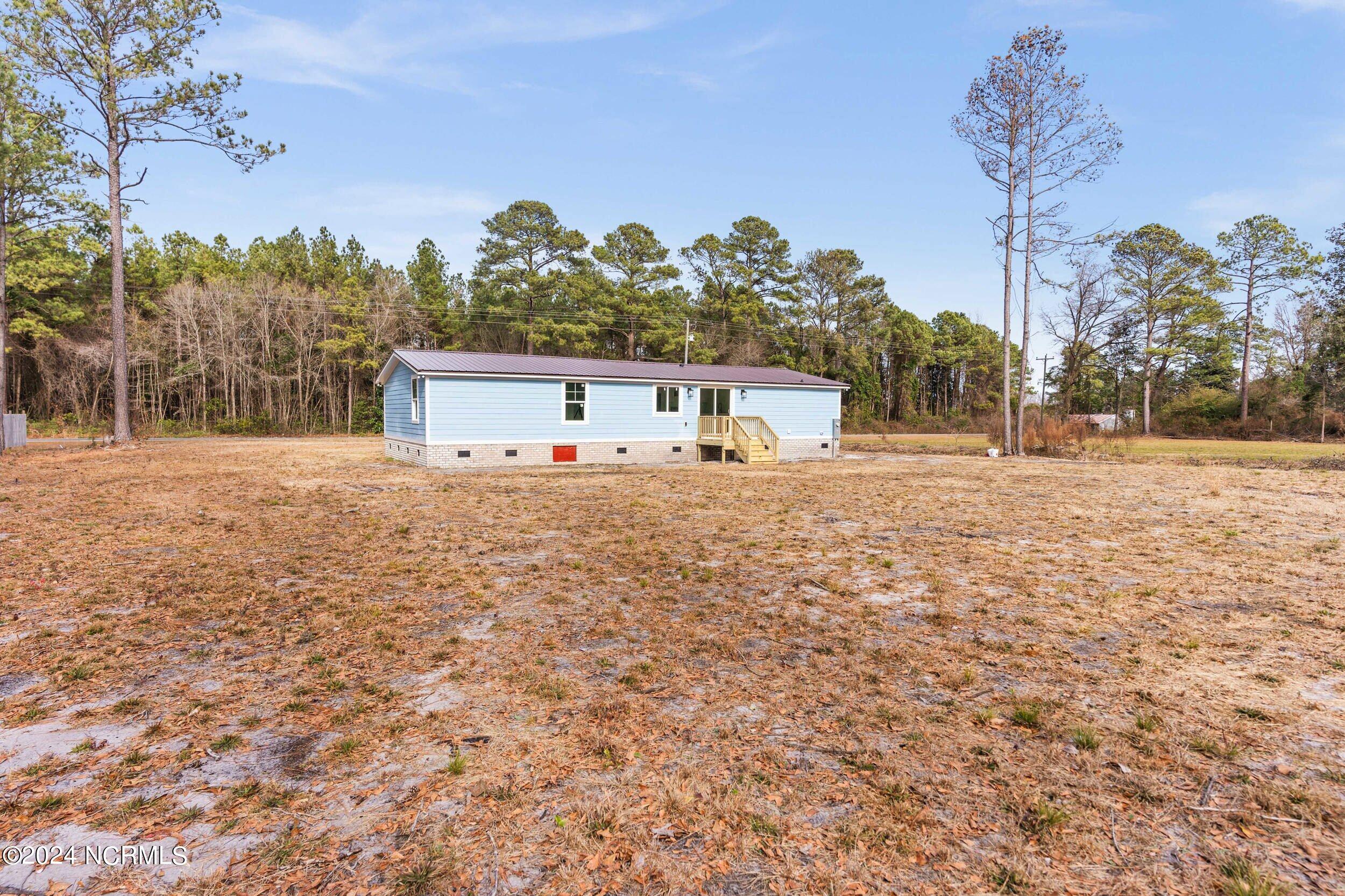 168 Stocking Head Road Rose Hill, NC 28458 - Photo 31 of 40 168stockingheadrd_00042