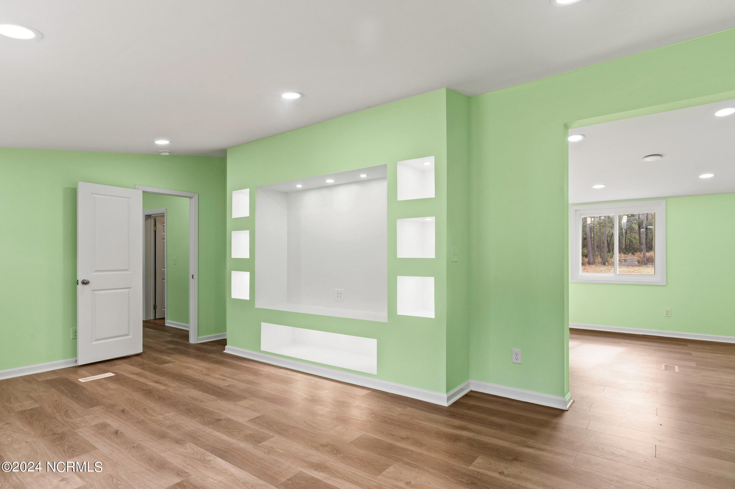 168 Stocking Head Road Rose Hill, NC 28458 - Photo 5 of 40 168stockingheadrd_00016