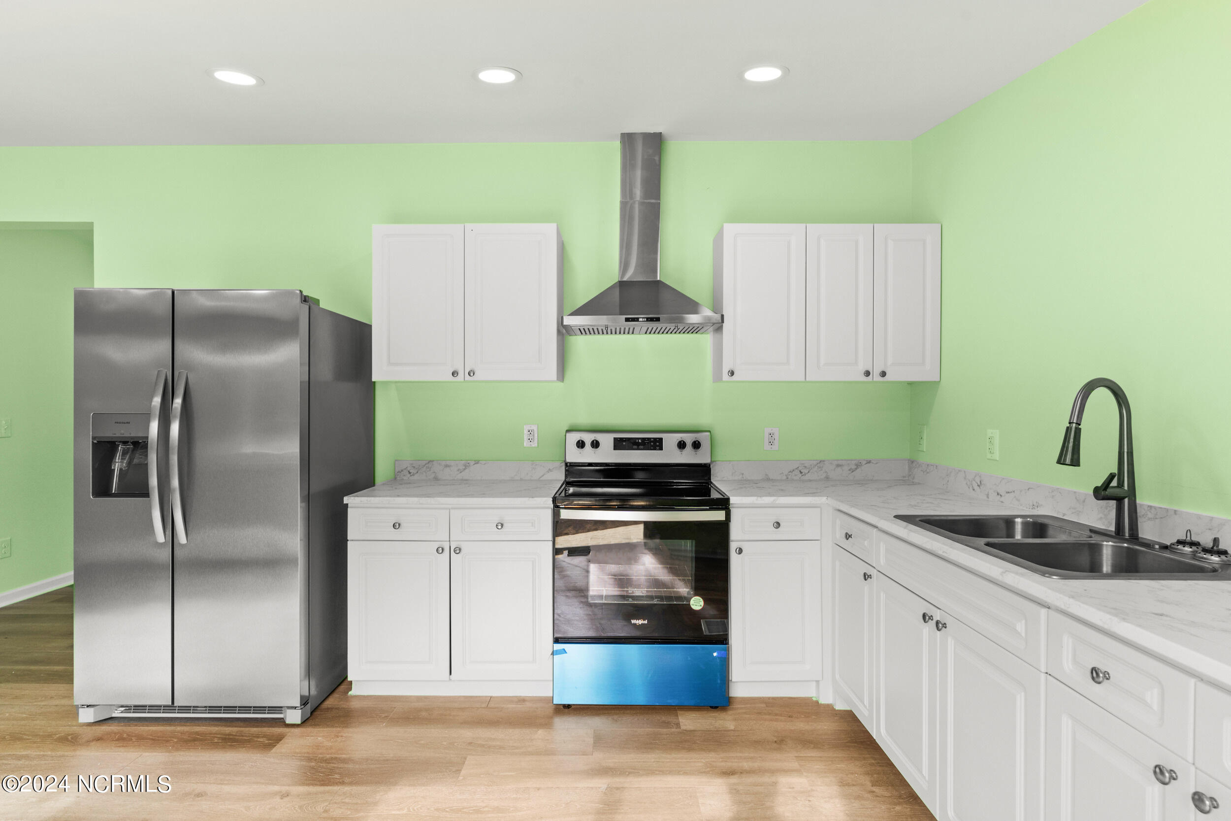 168 Stocking Head Road Rose Hill, NC 28458 - Photo 8 of 40 168stockingheadrd_00019