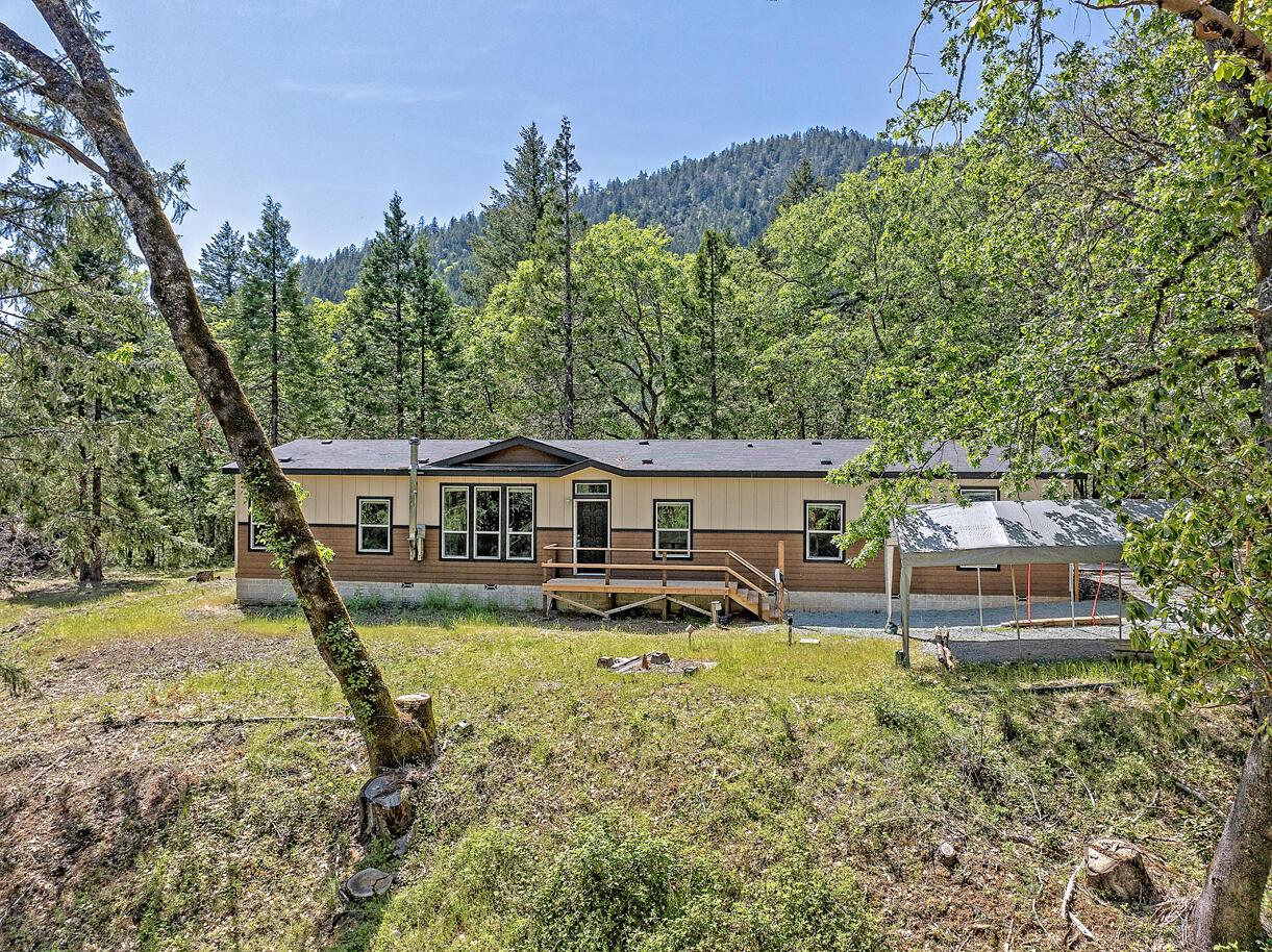 646 Winona Road Grants Pass, OR 97526 - Photo 1 of 40 DJI_20240513145808_0158_D copy