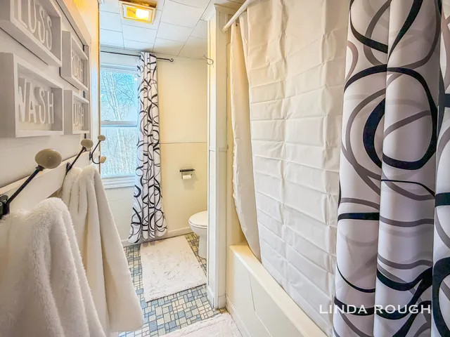 $340,000 | 3290 Worgess Road, Hastings, MI 49058