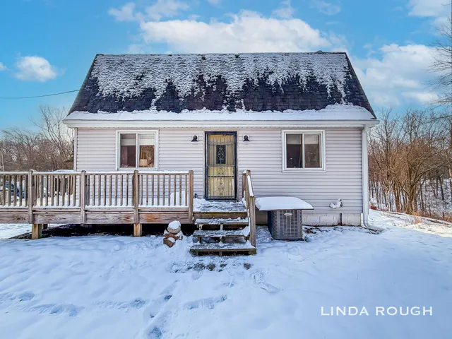 $340,000 | 3290 Worgess Road, Hastings, MI 49058