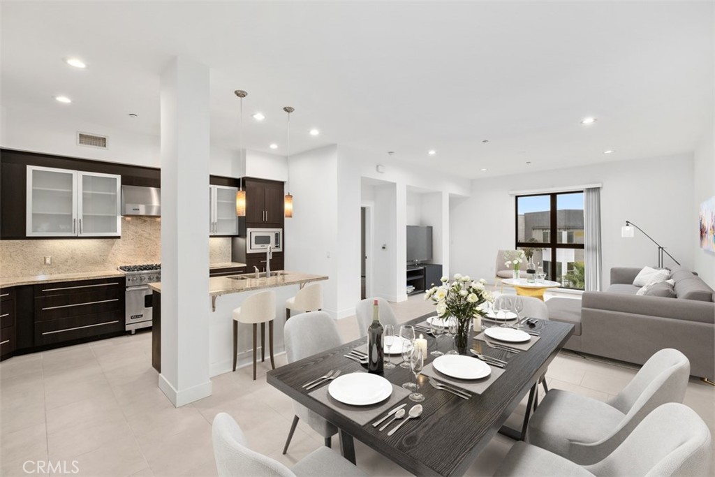 402 Rockefeller, Unit 405 Irvine, CA 92612 - Photo 1 of 1 Gallery Image 1