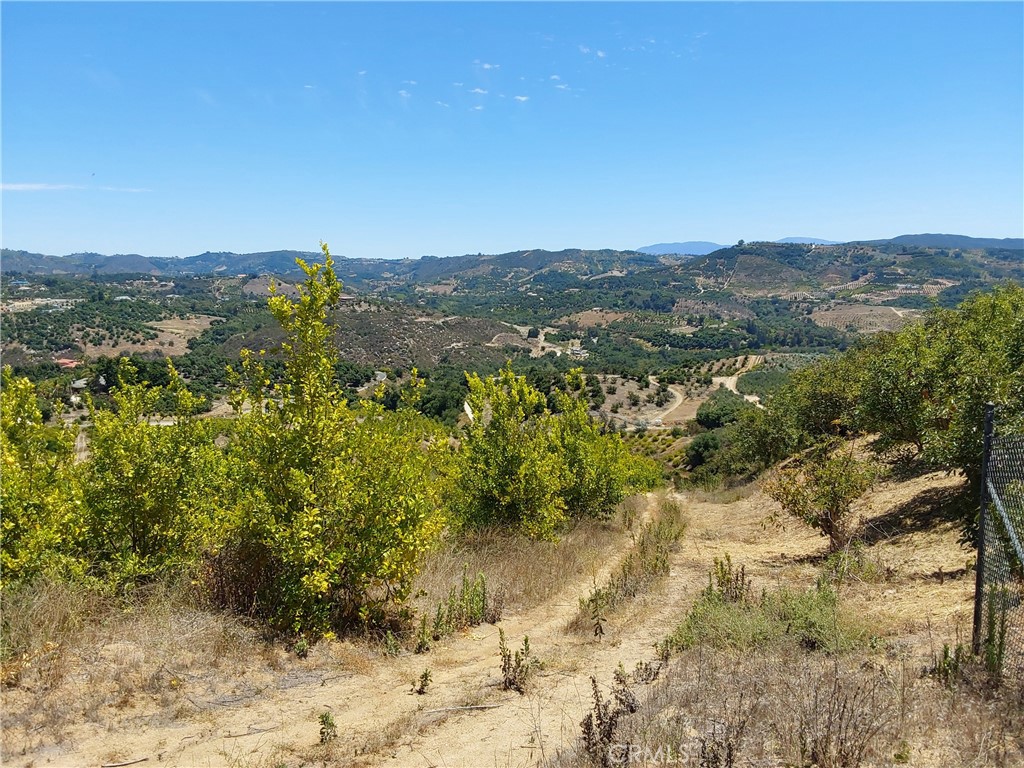 5 De Anza Road Temecula, CA 92590 - Photo 16 of 38