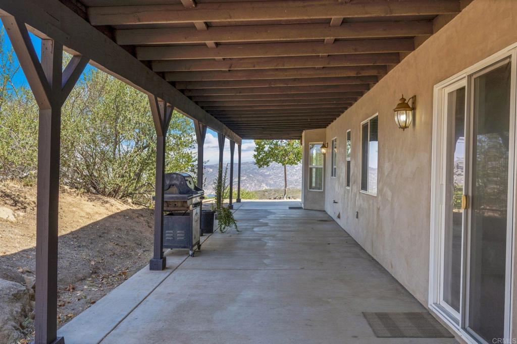 12460 Muth Valley Road Lakeside, CA 92040 - Photo 9 of 54