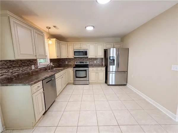 $274,000 | 2815 Midpines Drive, Winston-Salem, NC 27127