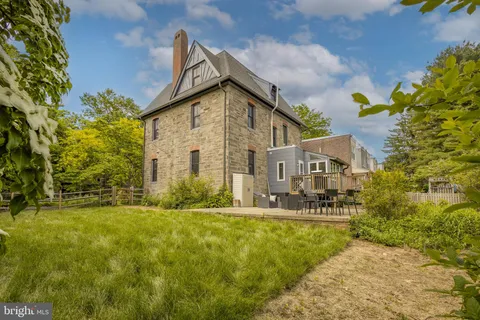 $1,895,000 | 148 West Highland Avenue, Philadelphia, PA 19118