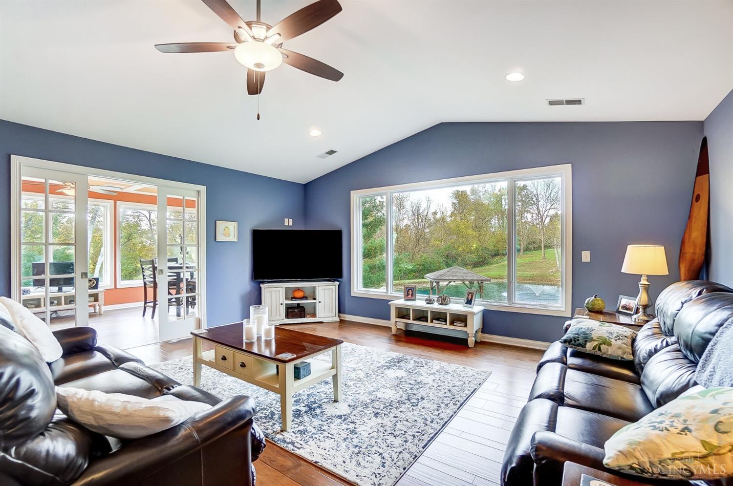 8270 Daleview Road Cincinnati, OH 45247 - Photo 19 of 56