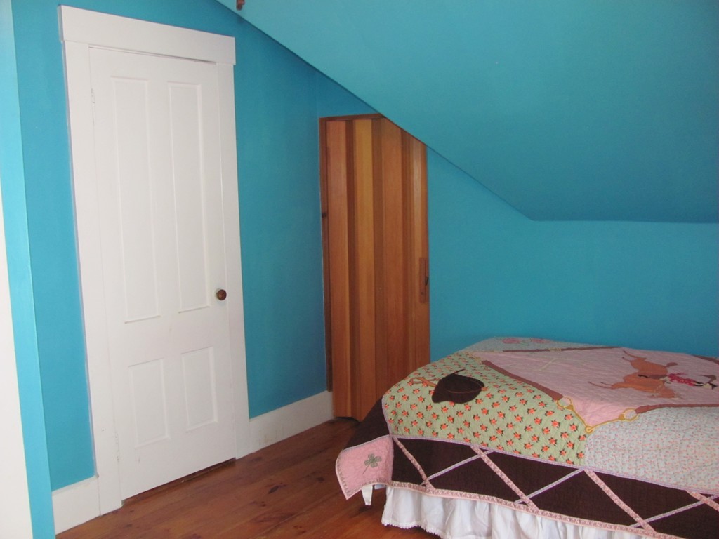 483 High Street Clinton, MA 01510 - Photo 14 of 29 Gallery Image 14