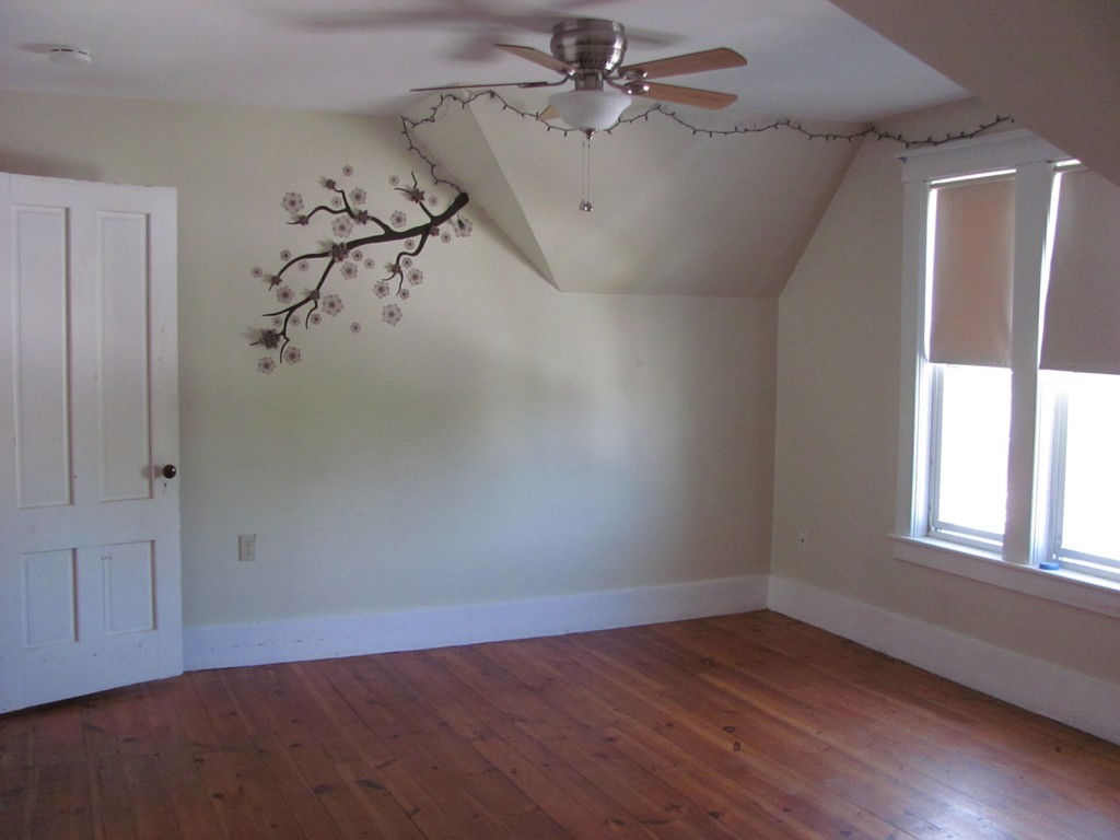 483 High Street Clinton, MA 01510 - Photo 15 of 29 Gallery Image 15