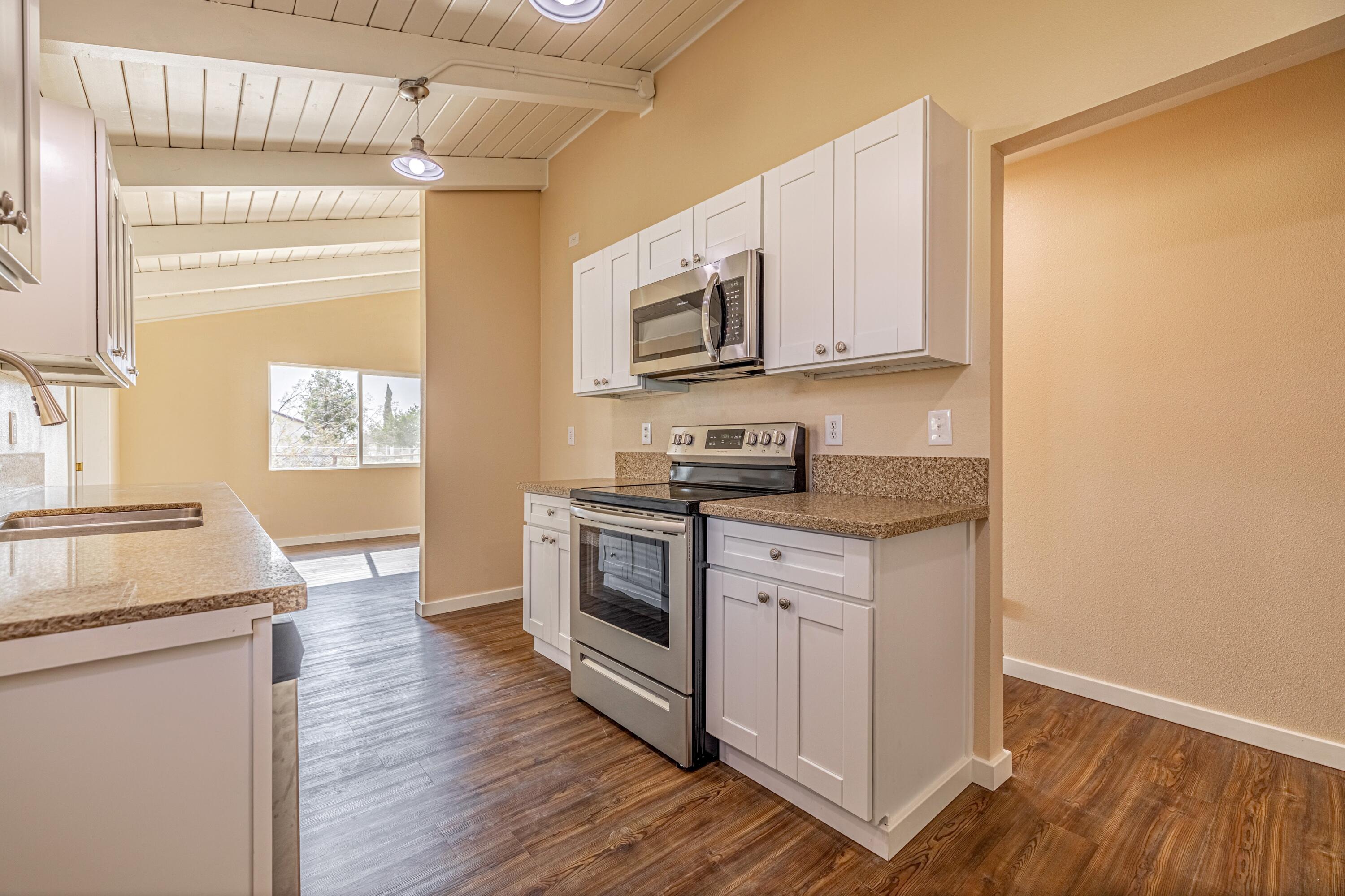 3639 Backus Road Mojave, CA 93501 - Photo 16 of 34 JE5A8498-HDR