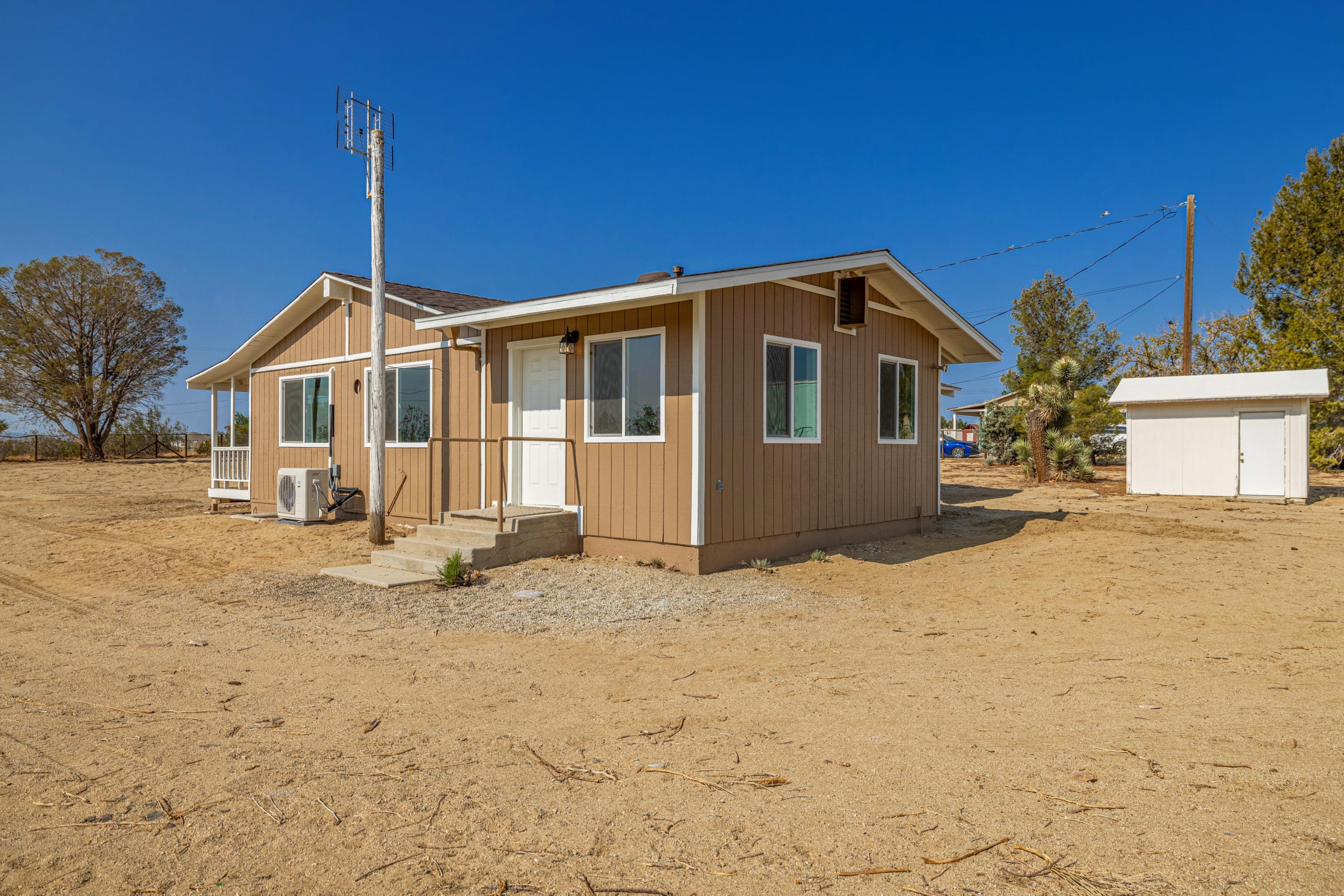 3639 Backus Road Mojave, CA 93501 - Photo 6 of 34 JE5A8436-HDR