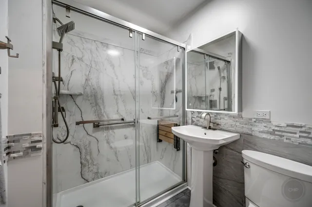 $425,000 | 28-w544 Forestview Drive, Warrenville, IL 60555