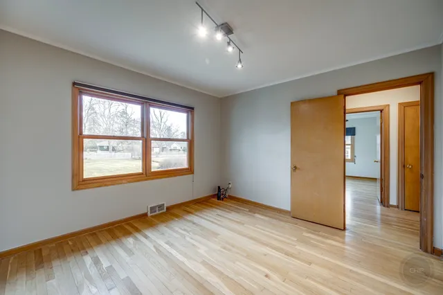 $425,000 | 28-w544 Forestview Drive, Warrenville, IL 60555