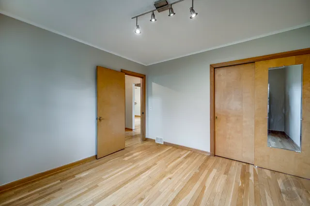 $425,000 | 28-w544 Forestview Drive, Warrenville, IL 60555