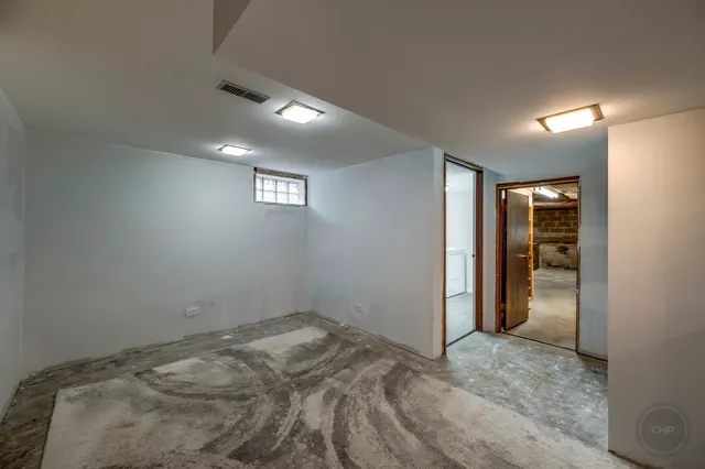 $425,000 | 28-w544 Forestview Drive, Warrenville, IL 60555