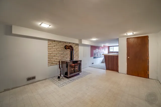 $425,000 | 28-w544 Forestview Drive, Warrenville, IL 60555